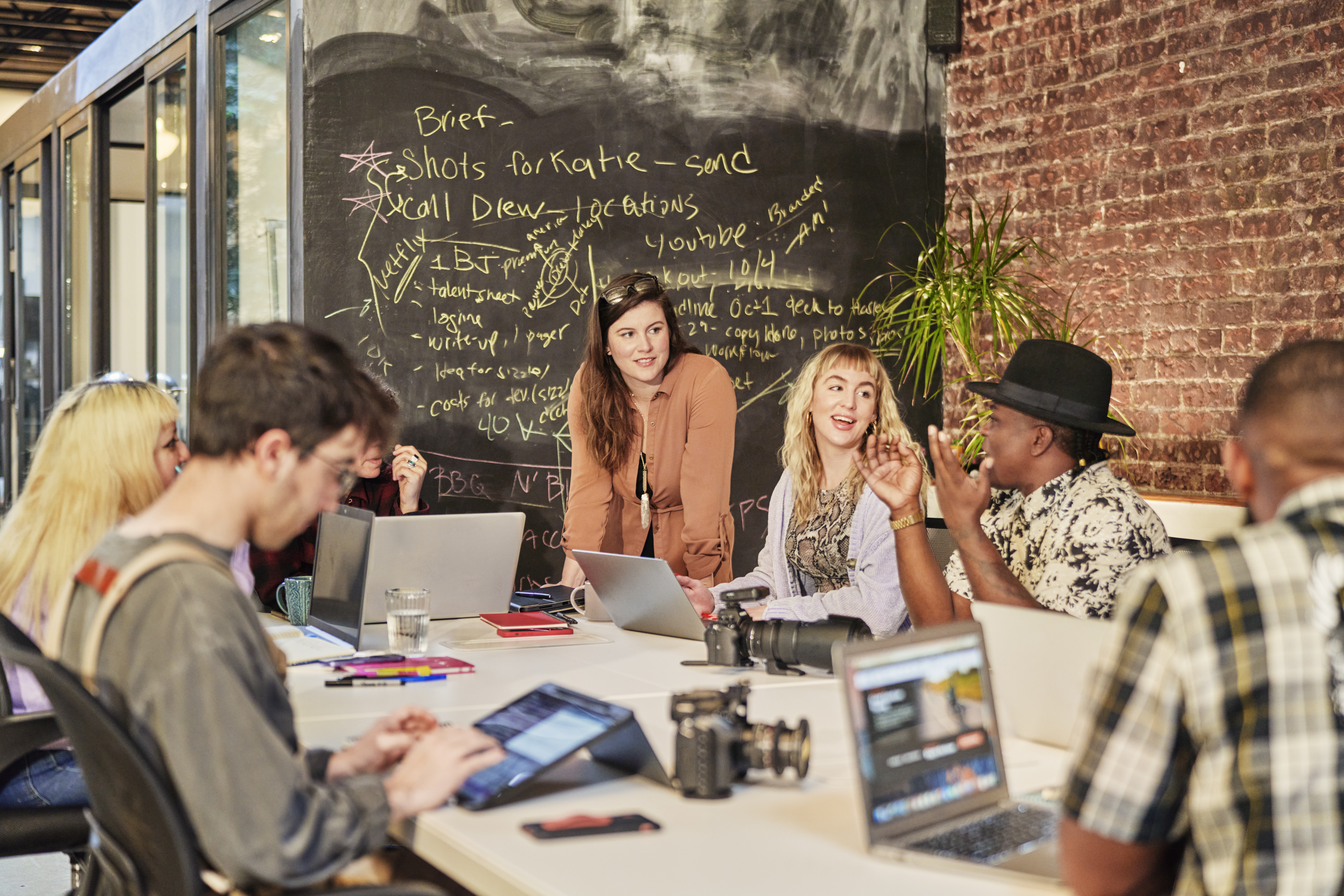 Descriptive alt text